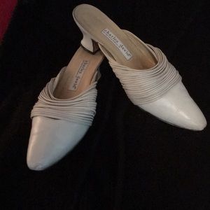 Charles David Pre-Owned Authentic